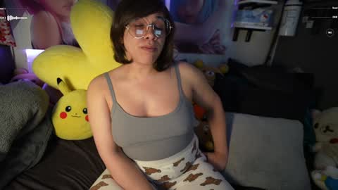 Snapshot of nyxraven chatting on January 22, 8:51 am NyxRaven online show from January 22, 8:51 am