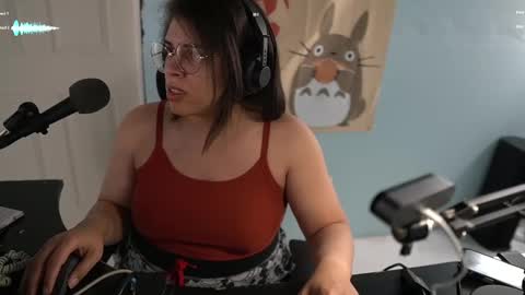 Snapshot of nyxraven chatting on February 26, 6:15 am NyxRaven online show from February 26, 6:15 am