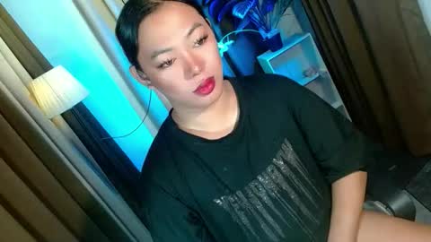 Miss OLIVIA online show from December 17, 7:58 am