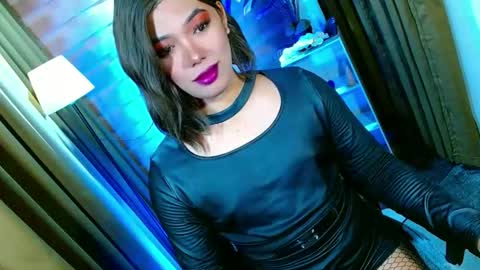 Miss OLIVIA online show from May 16, 9:07 am