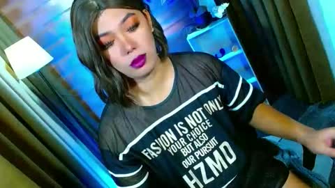 Miss OLIVIA online show from May 18, 5:46 am