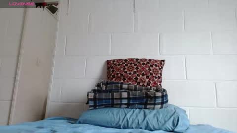 Jeannifer online show from March 14, 11:58 am