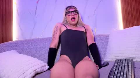 Pandora online show from March 6, 3:56 am