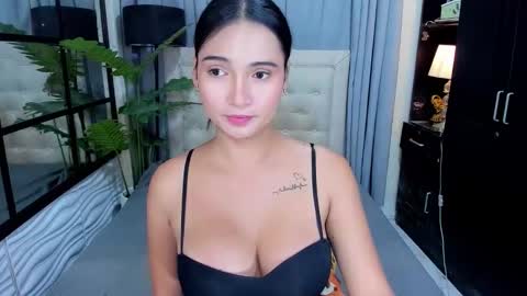 patricia_miller08 online show from March 31, 3:36 pm