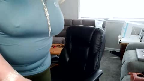 Geri online show from April 13, 6:01 pm