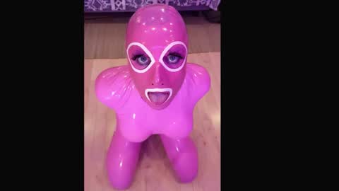 pinklatexgurl online show from February 17, 2:19 am