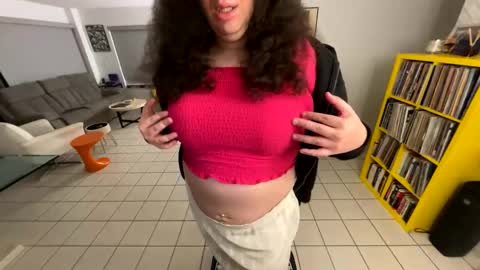 polly online show from January 10, 7:35 am
