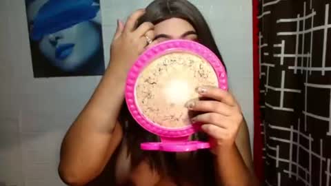 prettydiannara online show from October 26, 1:23 am