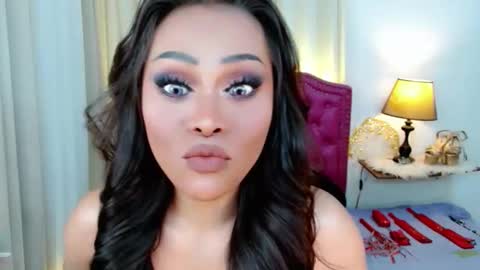 princessyanzy1 online show from June 2, 4:14 am