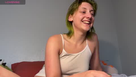 Oli online show from July 8, 1:32 am