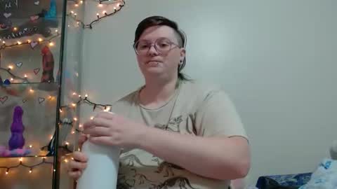 PupGhostt online show from April 6, 1:22 pm