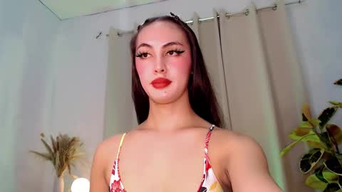 queen_danaya online show from April 1, 1:51 am