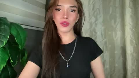 QUEEN online show from February 7, 11:22 pm