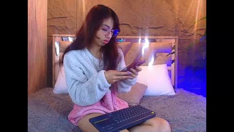 redhood_1_ online show from April 25, 3:09 pm