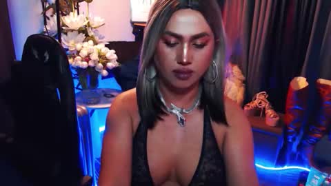 Red Ivy online show from March 24, 7:52 pm