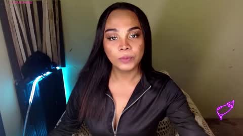 rhianasollway69 online show from December 22, 11:15 am