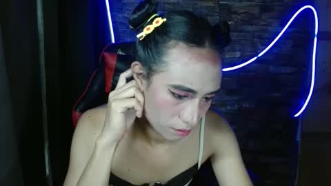 rhianesassy online show from January 22, 2:48 am