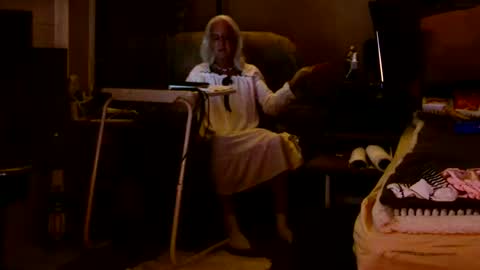 PINK HOLE TWINK online show from April 14, 4:28 am