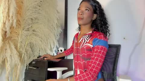 rosaly_rodman online show from March 30, 7:15 pm