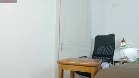 Rose Dawson online show from April 5, 4:43 am