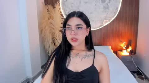 Rose online show from February 6, 2:00 pm