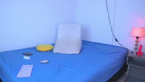 rubi rouss  instagran and X or tw  FAV VIBES11  9 33  101 moan and explode my balls online show from September 16, 8:46 pm