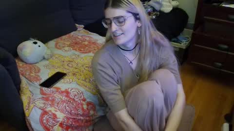 Ryn Michele online show from January 17, 1:04 am