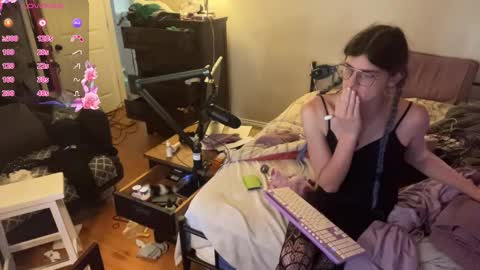 Ryn Michele online show from September 13, 1:06 pm