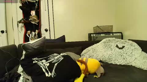 Ryn Michele online show from October 6, 7:47 pm