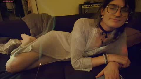 Ryn Michele online show from October 8, 7:54 am