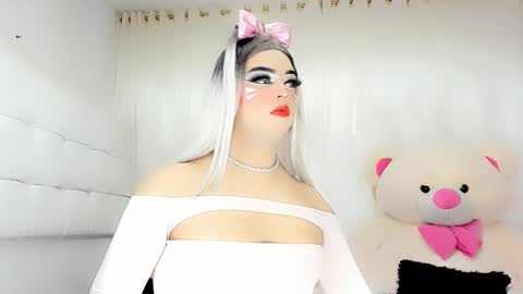 samanthax_xissadora1 online show from February 15, 8:44 am