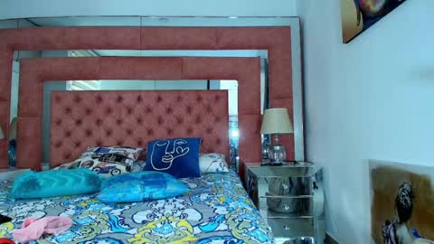 Sara Rivera online show from April 14, 2:44 pm