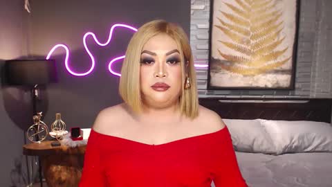 SashaCullens online show from February 1, 9:32 am