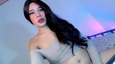 Tiffanie online show from December 23, 12:48 am