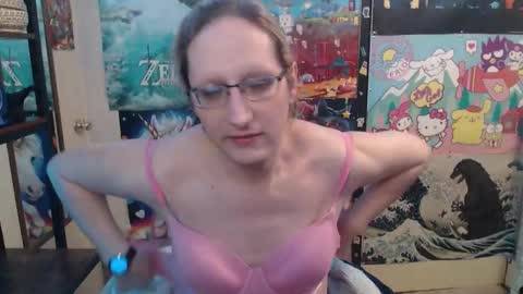 Savanah online show from March 25, 9:25 am