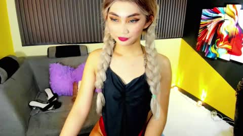 Snapshot of savanasexy chatting on December 4, 8:06 am Patricia online show from December 4, 8:06 am