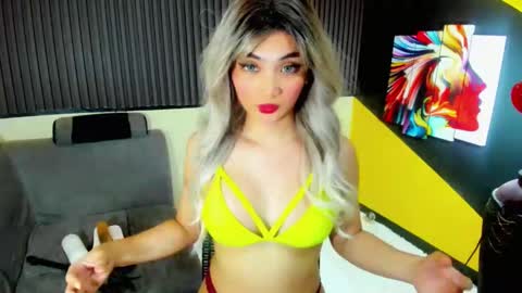 Snapshot of savanasexy chatting on December 27, 8:24 am Patricia online show from December 27, 8:24 am