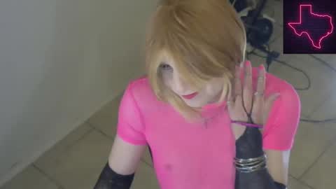 Cait or Caitlin online show from March 5, 6:08 am