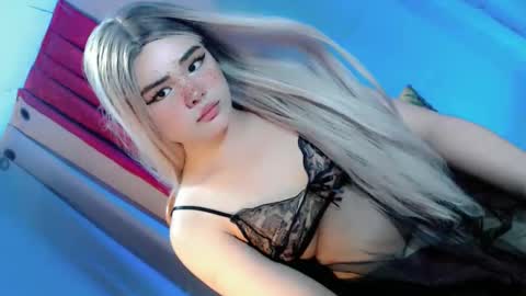 kwen online show from March 20, 6:31 pm