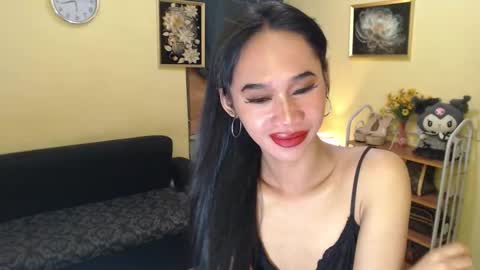 ashly online show from December 20, 8:42 am