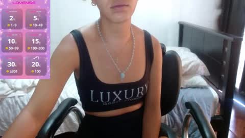 sensual_natalie online show from May 27, 9:34 pm