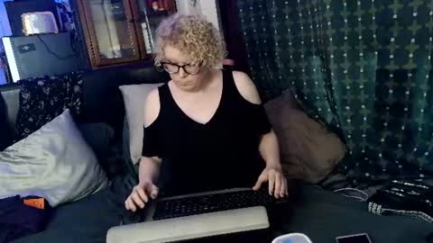 Lady Acedia online show from June 19, 12:15 am