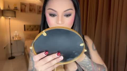 tan online show from July 28, 9:27 am