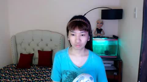 SHANTA FOX  s online show from January 19, 12:30 am