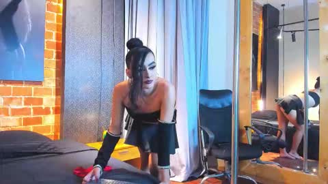 SinnaDark online show from March 12, 11:37 am