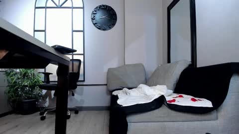 SImon Duran online show from February 15, 7:51 am