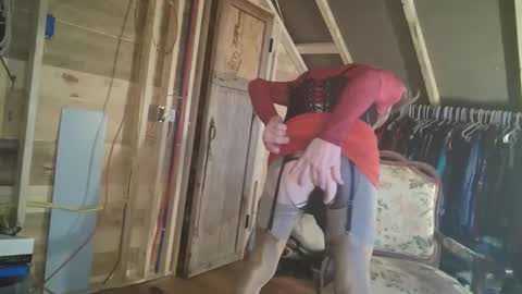 slutjennifertransxx online show from February 13, 4:19 am