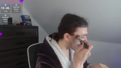 Natsu online show from March 2, 5:53 pm