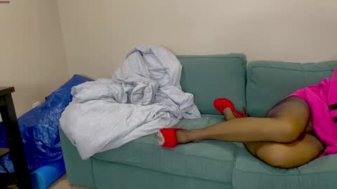 MISS SISSY CHERI online show from September 13, 2:01 pm