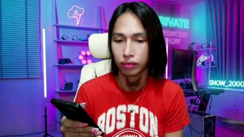snow_2000 online show from June 1, 3:41 am